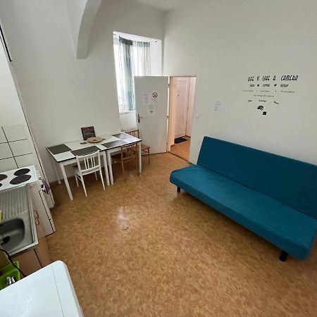 Near Main Railway And Bus Station Apartman Brünn  Kültér fotó