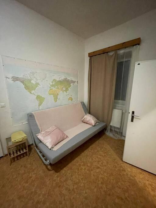 Near Main Railway And Bus Station Apartman Brünn  Kültér fotó