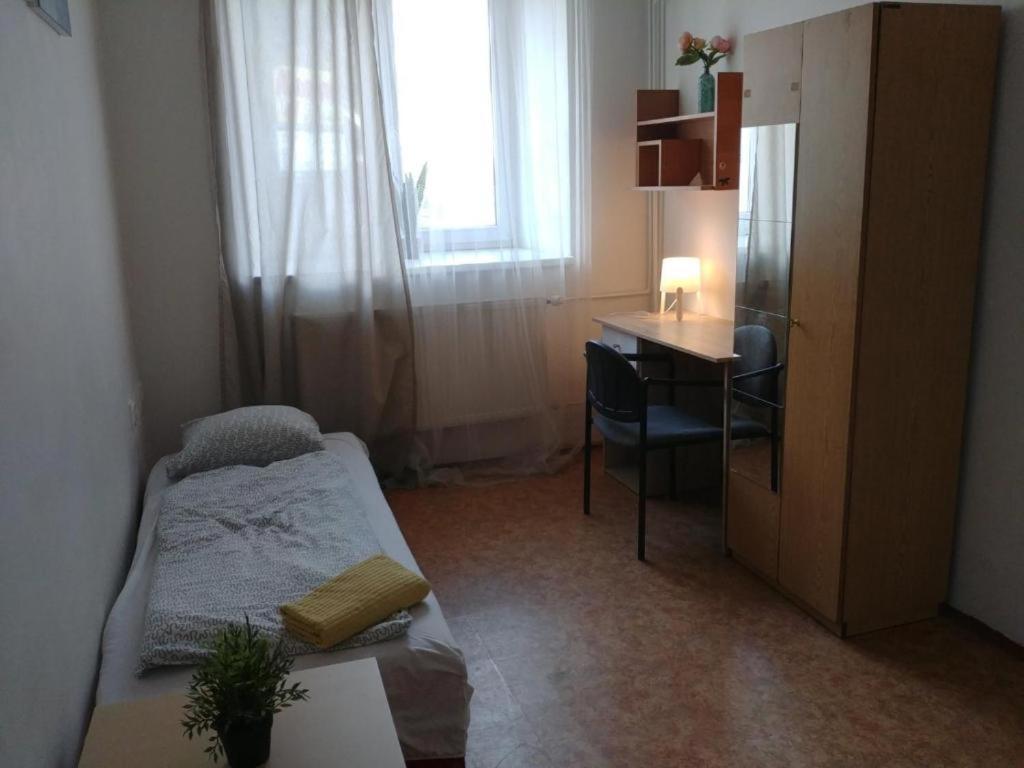 Near Main Railway And Bus Station Apartman Brünn  Kültér fotó