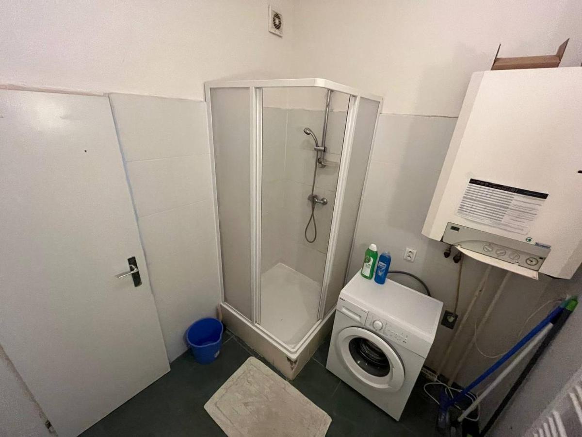 Near Main Railway And Bus Station Apartman Brünn  Kültér fotó