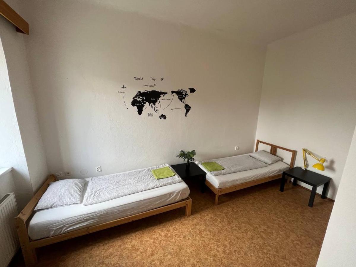 Near Main Railway And Bus Station Apartman Brünn  Kültér fotó