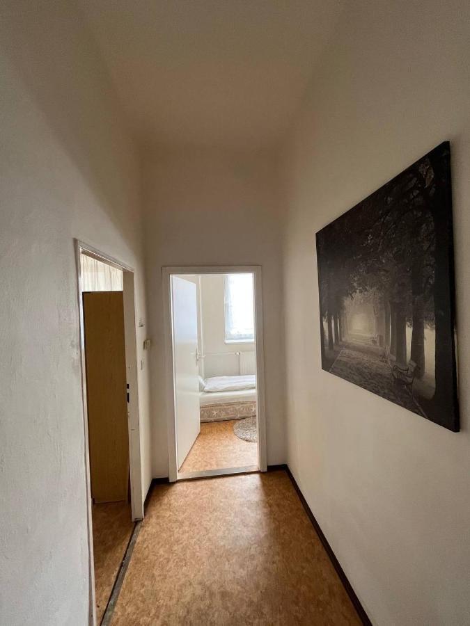 Near Main Railway And Bus Station Apartman Brünn  Kültér fotó
